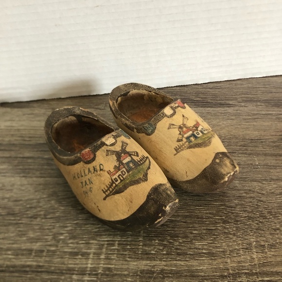 Vtg 1945 Hand Crafted Pair of Wooden Clogs - Picture 1 of 14